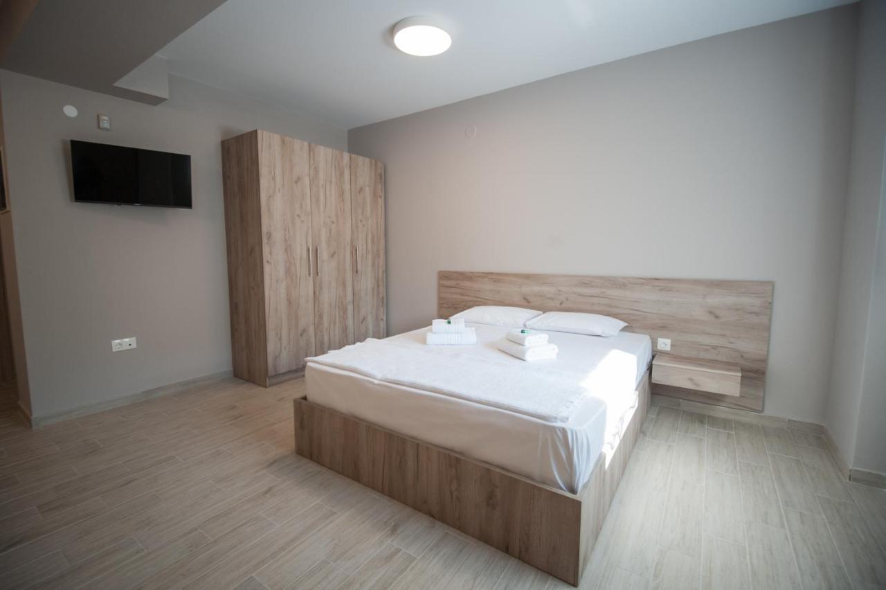 Niki'S Apartments Peraía 외부 사진