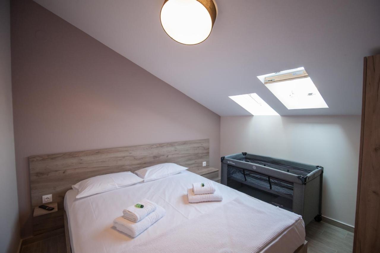 Niki'S Apartments Peraía 외부 사진